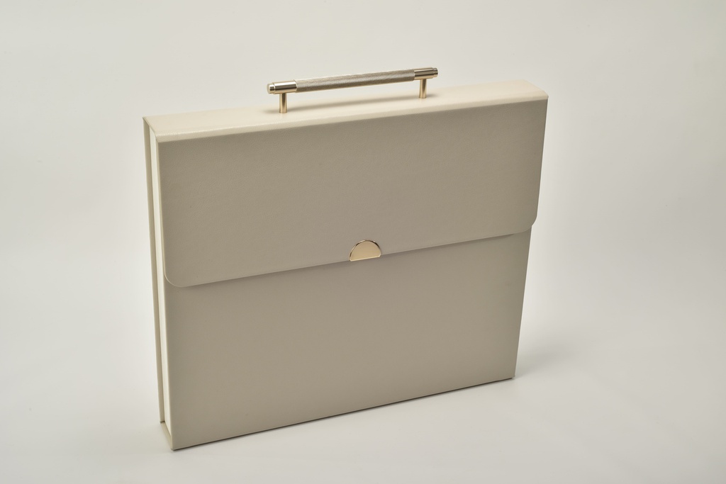 A4+A6 BEIGE LEATHER ALBUM WITH HANDLE